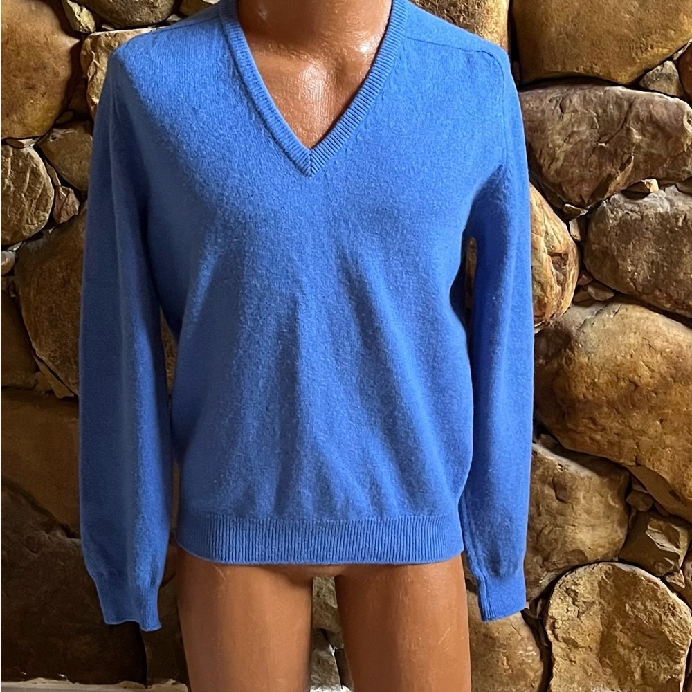 Pringle of Scotland Men's V-Neck Sweater